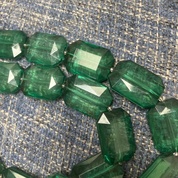 Chunky Green Necklace! - Picture 3 of 3